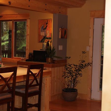 לינה וארוחת בוקר The Perch On Gabriola מראה חיצוני תמונה